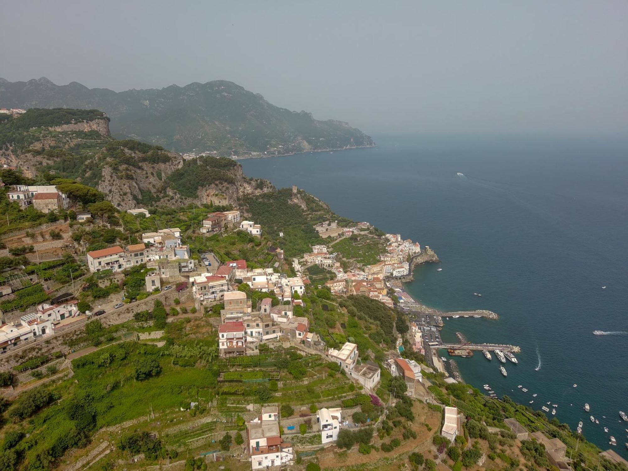 La Lucciola Apartment Амалфи Екстериор снимка